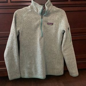 Patagonia sweatshirt. Size medium.